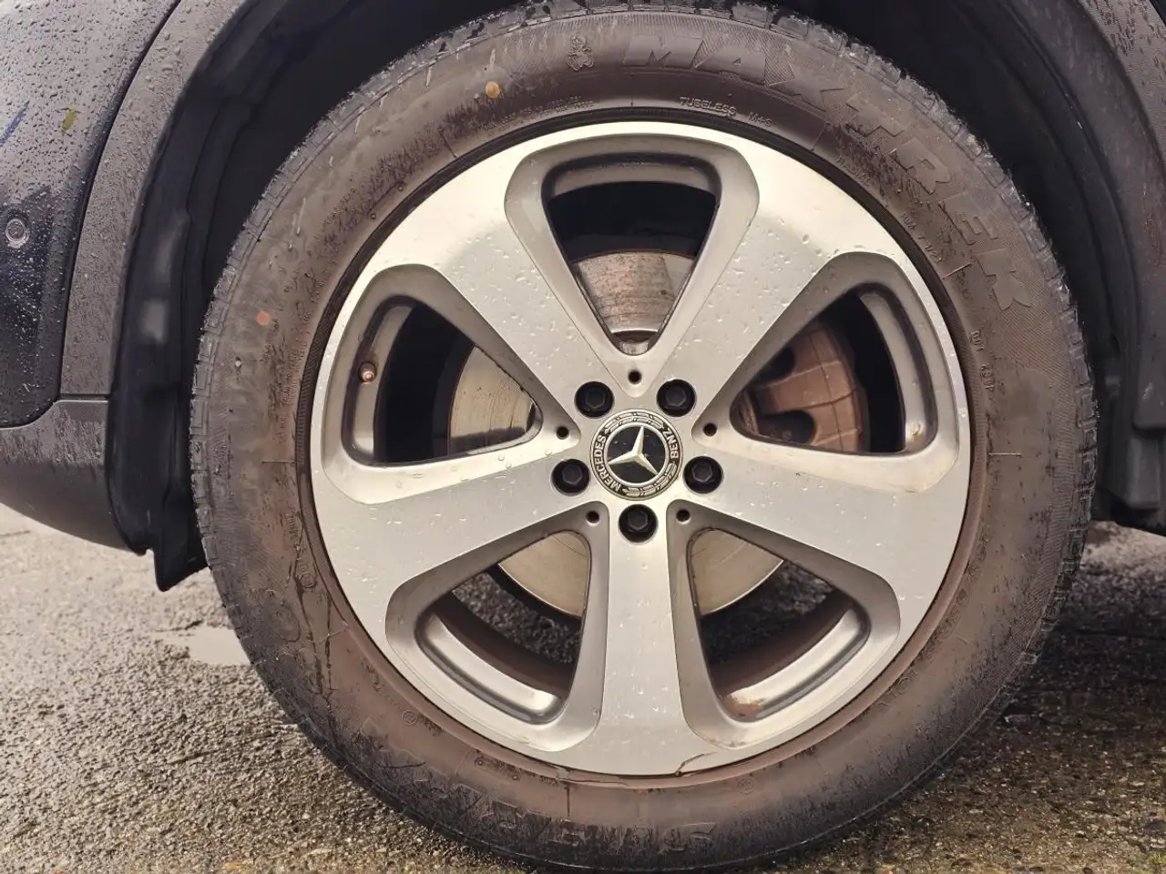 Mercedes-Benz GLC снимка Mercedes-Benz GLC
