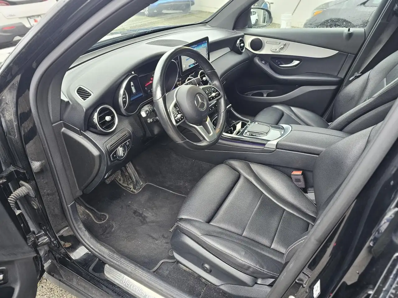 Mercedes-Benz GLC снимка Mercedes-Benz GLC