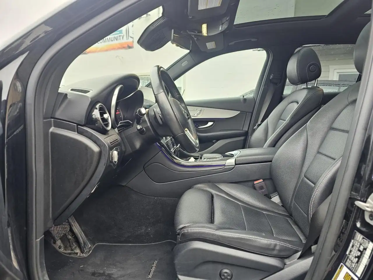 Mercedes-Benz GLC снимка Mercedes-Benz GLC