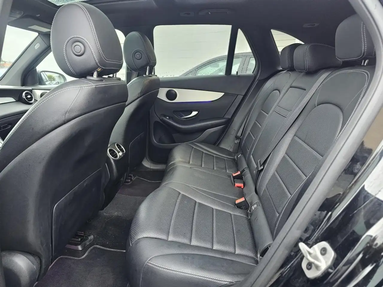 Mercedes-Benz GLC снимка Mercedes-Benz GLC