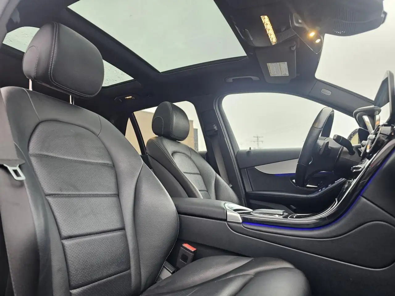 Mercedes-Benz GLC снимка Mercedes-Benz GLC
