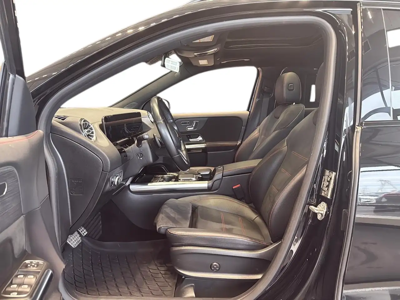 Mercedes-Benz GLA fotografie Mercedes-Benz GLA
