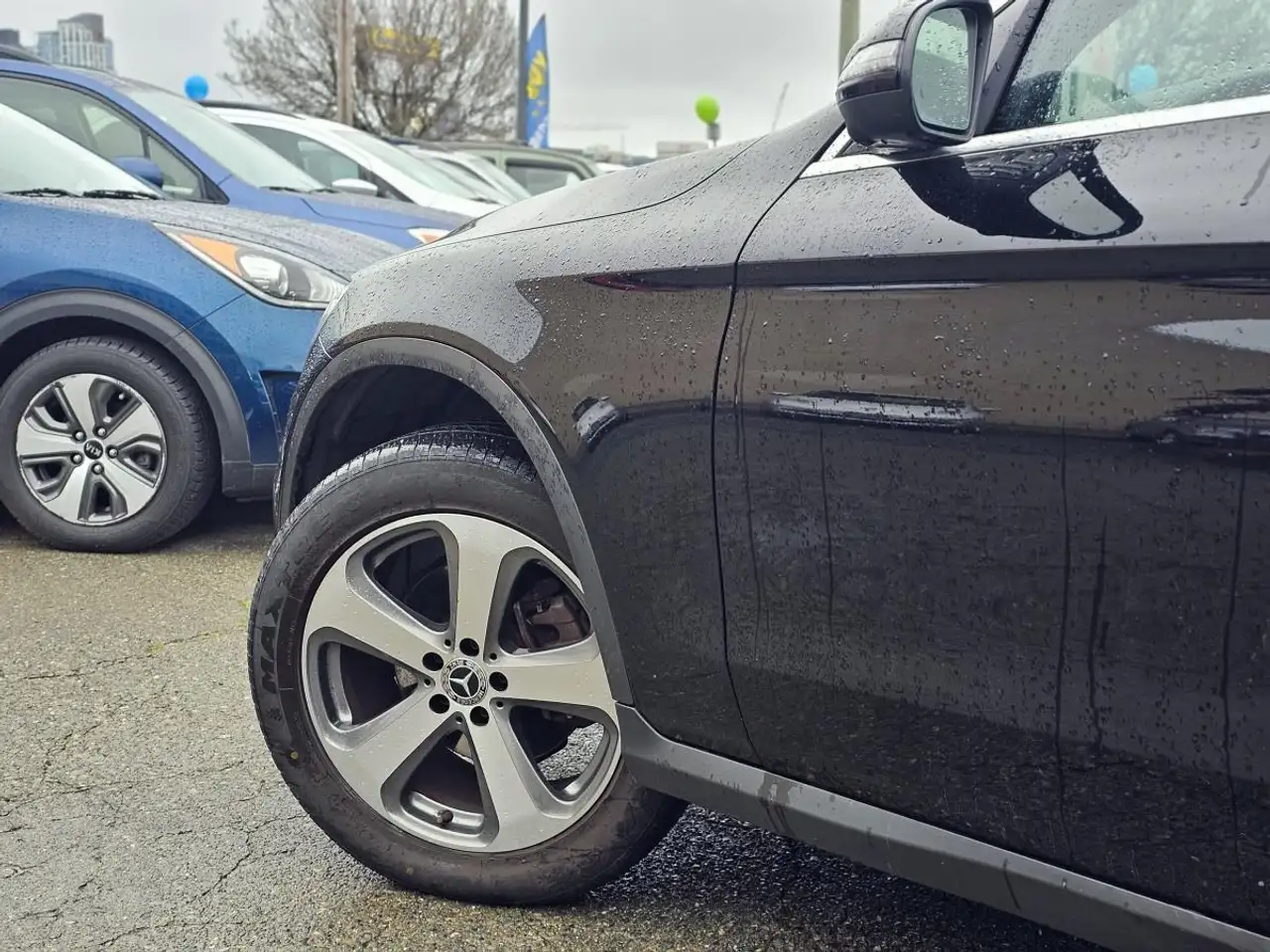 Mercedes-Benz GLC снимка Mercedes-Benz GLC