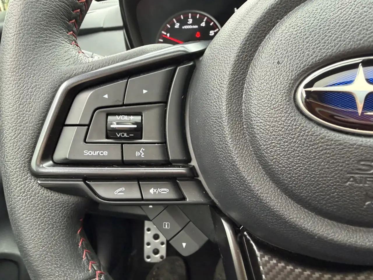 Subaru WRX снимка Subaru WRX