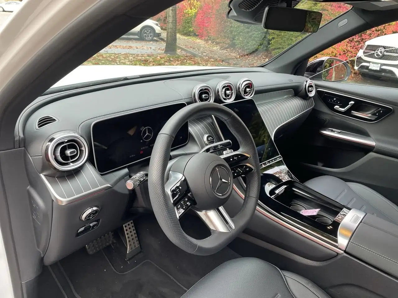 Mercedes-Benz GLC снимка Mercedes-Benz GLC