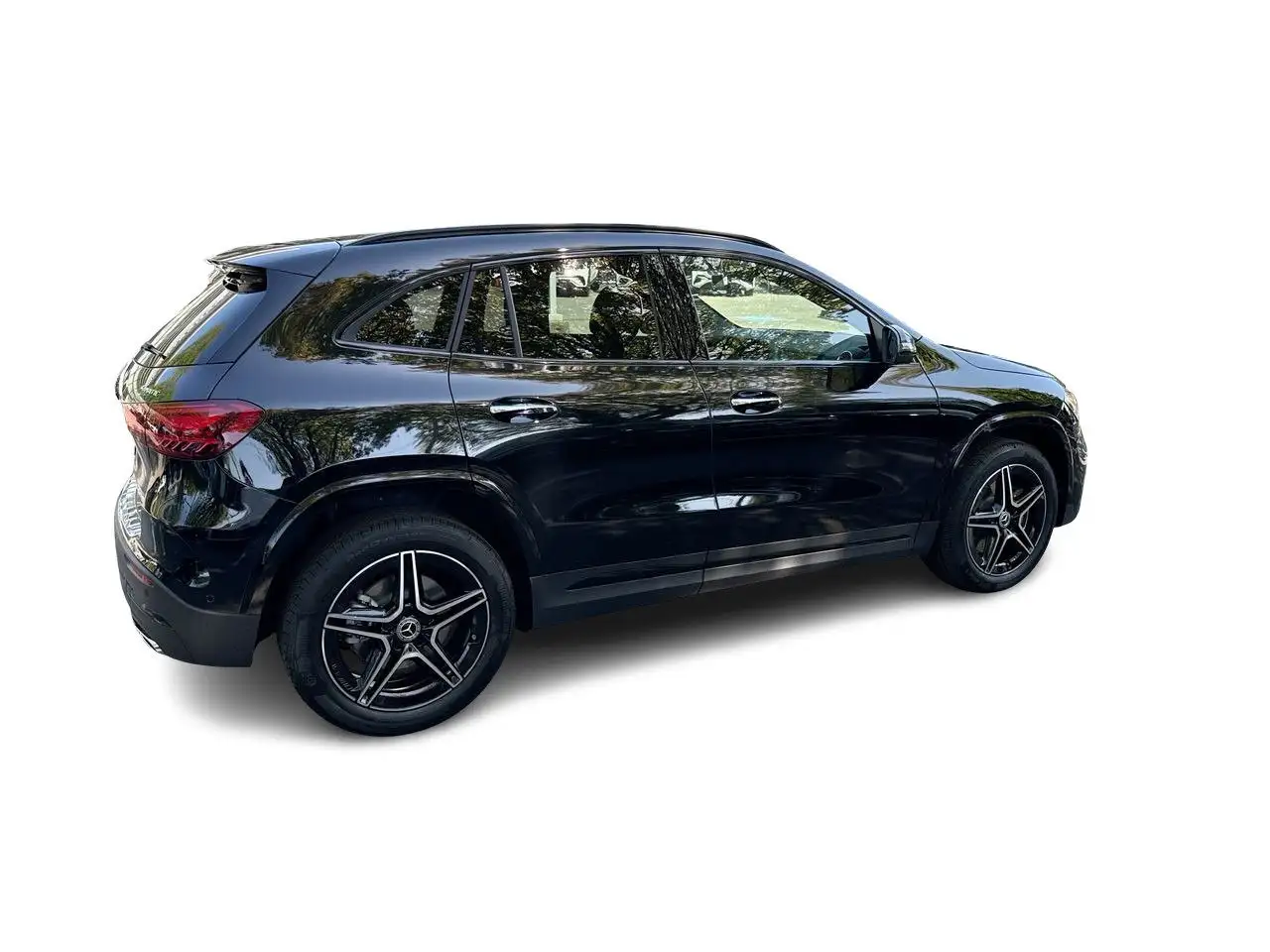 Mercedes-Benz GLA снимка Mercedes-Benz GLA