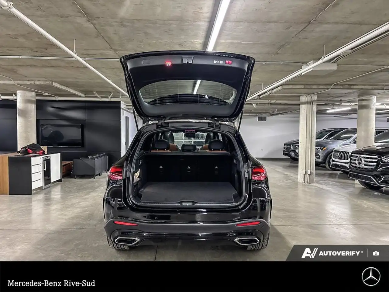 Mercedes-Benz GLC снимка Mercedes-Benz GLC