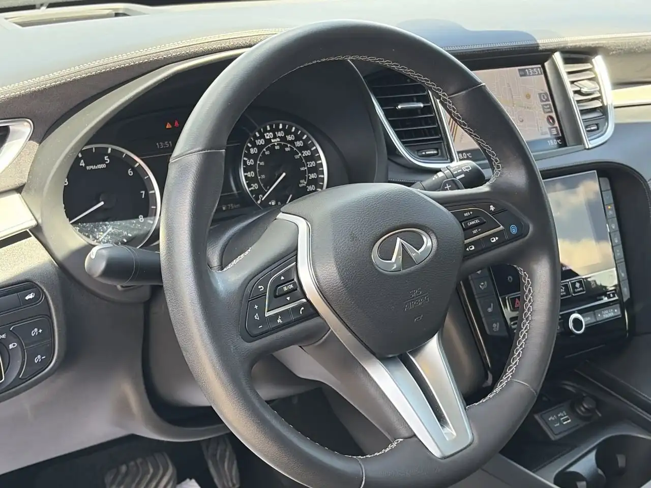 Infiniti QX50 снимка Infiniti QX50