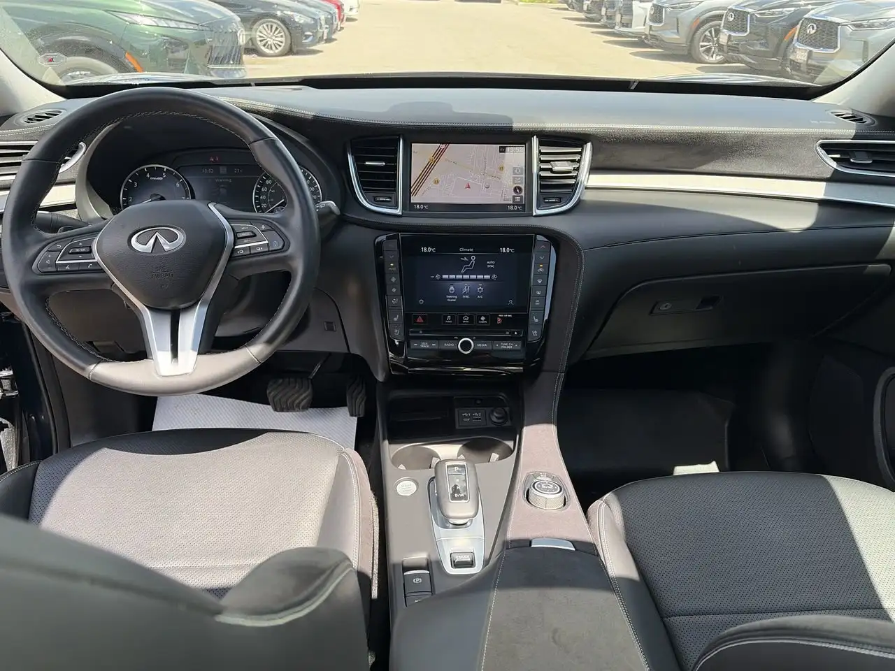 Infiniti QX50 снимка Infiniti QX50