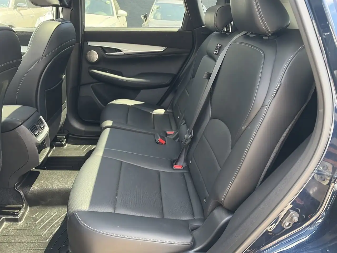 Infiniti QX50 снимка Infiniti QX50