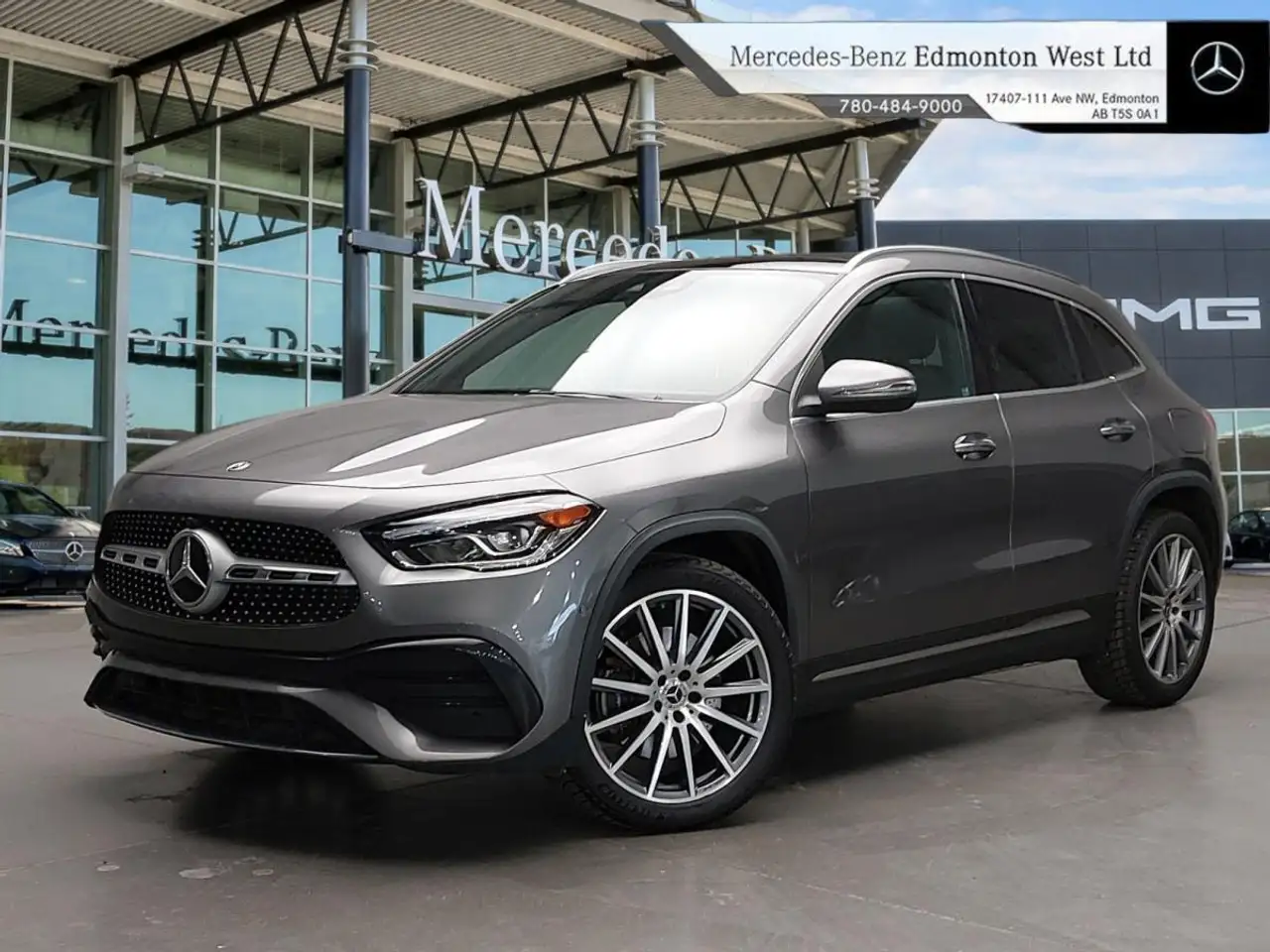 Mercedes-Benz GLA снимка Mercedes-Benz GLA