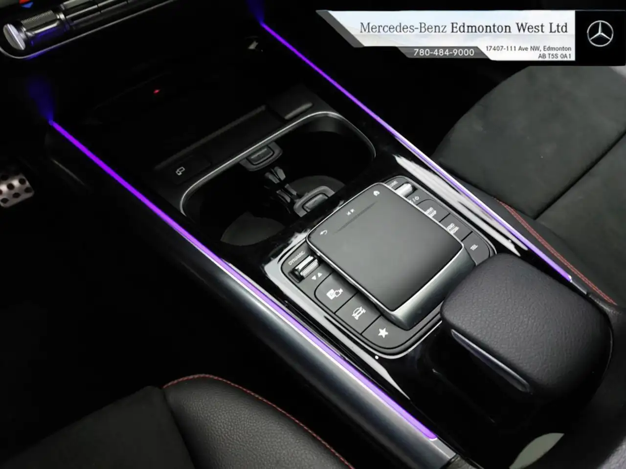 Mercedes-Benz GLA снимка Mercedes-Benz GLA