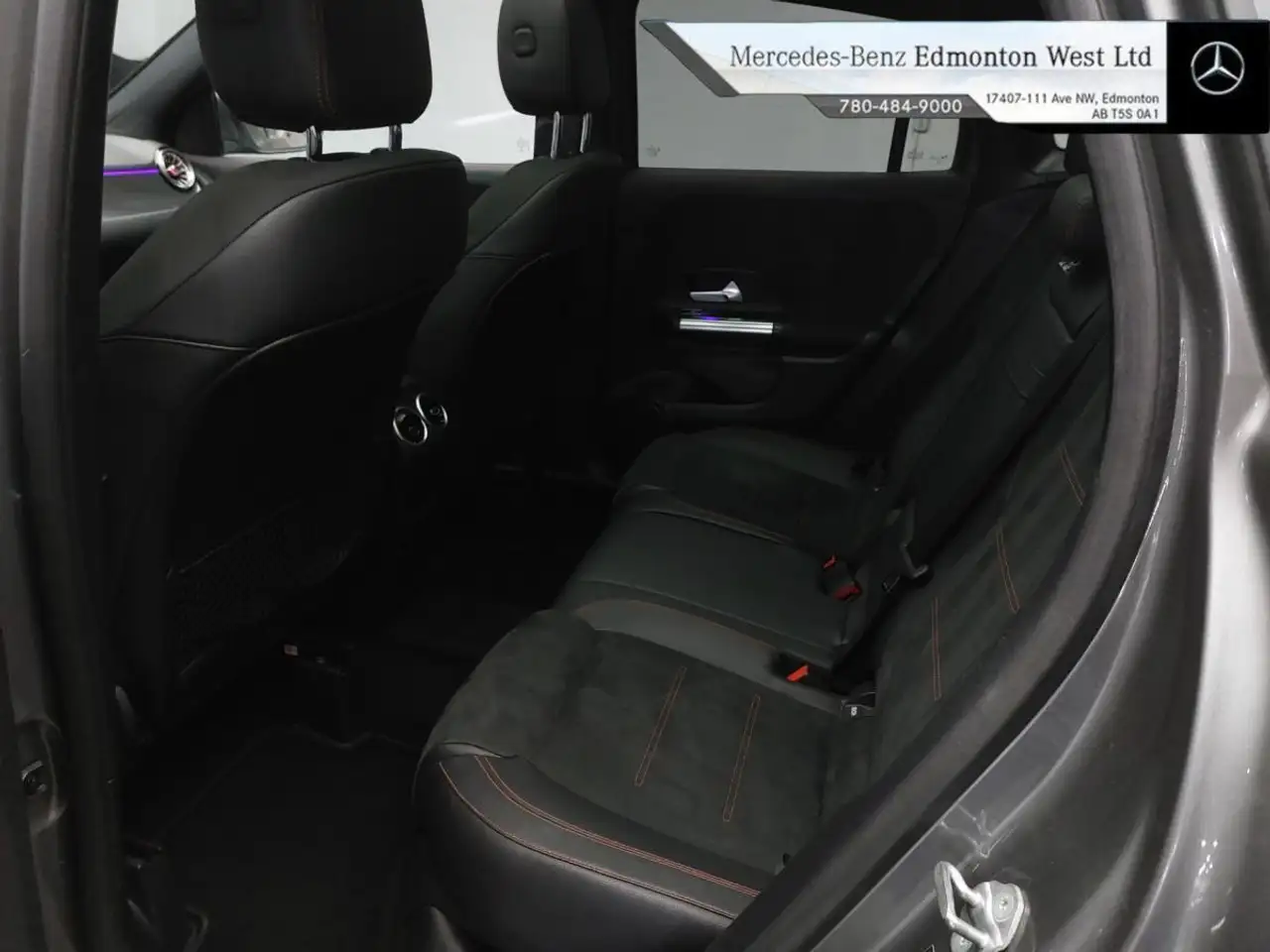 Mercedes-Benz GLA снимка Mercedes-Benz GLA