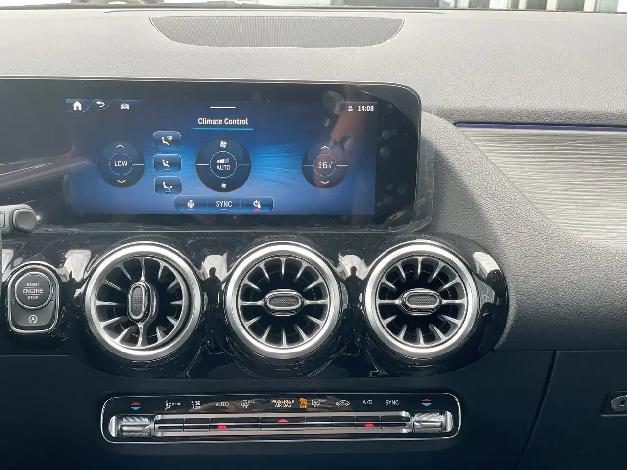 Mercedes-Benz GLA fotografie Mercedes-Benz GLA