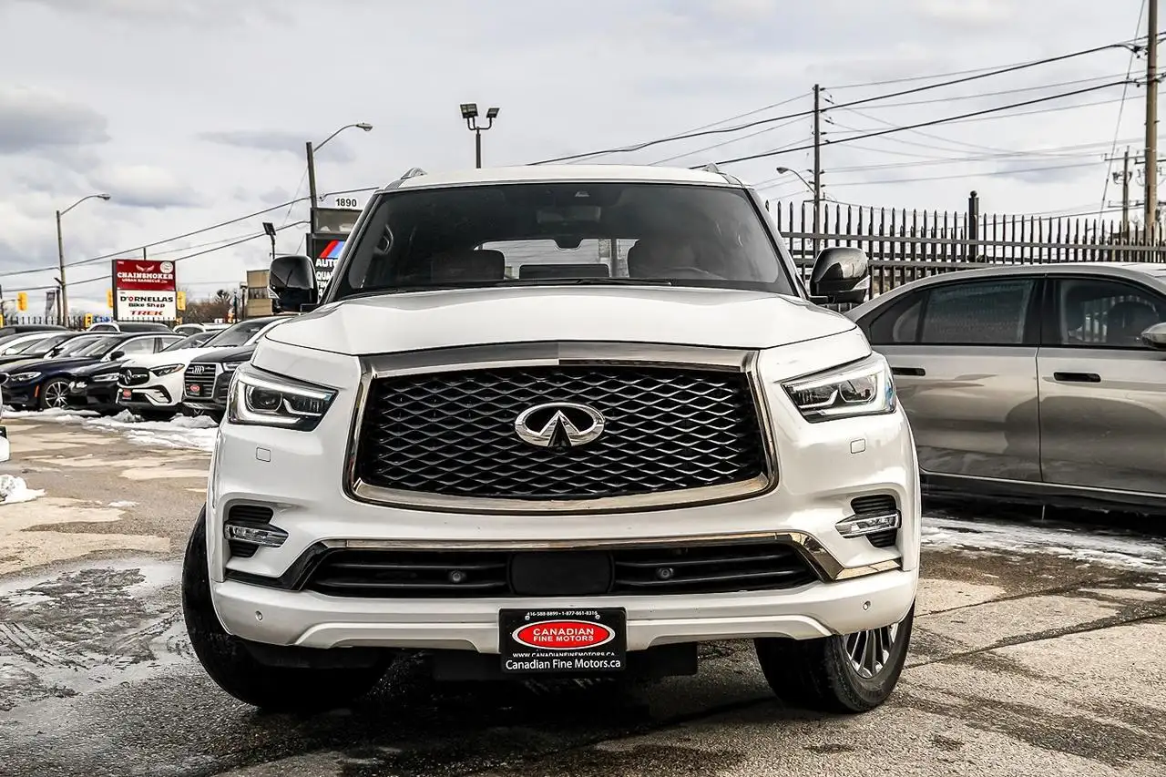 Infiniti QX80 снимка Infiniti QX80