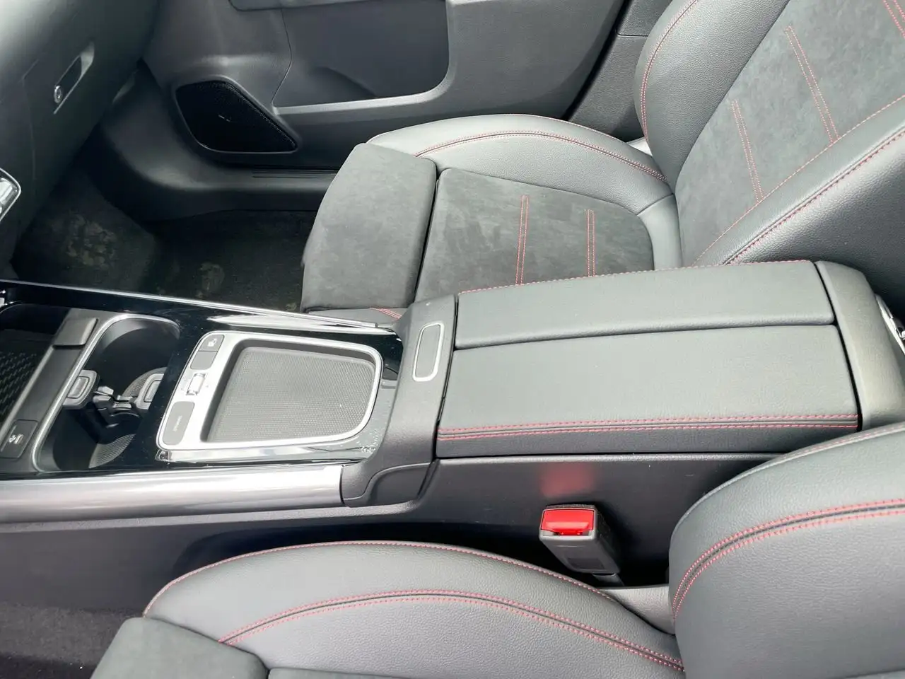 Mercedes-Benz GLA fotografie Mercedes-Benz GLA