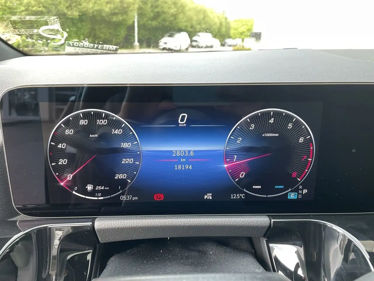 Mercedes-Benz GLA снимка Mercedes-Benz GLA