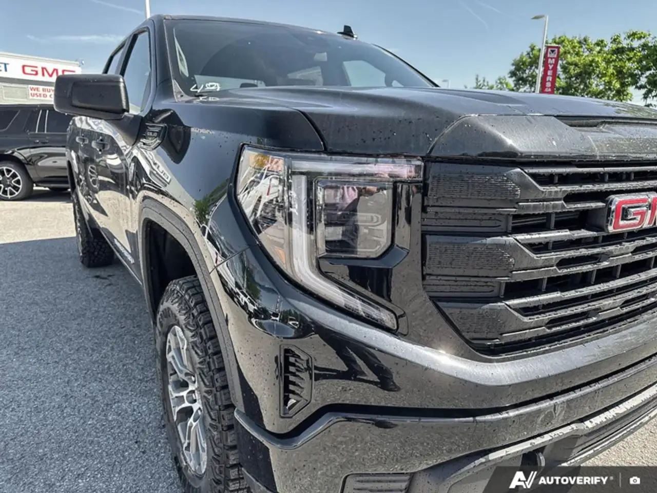 GMC Sierra 1500 снимка GMC Sierra 1500