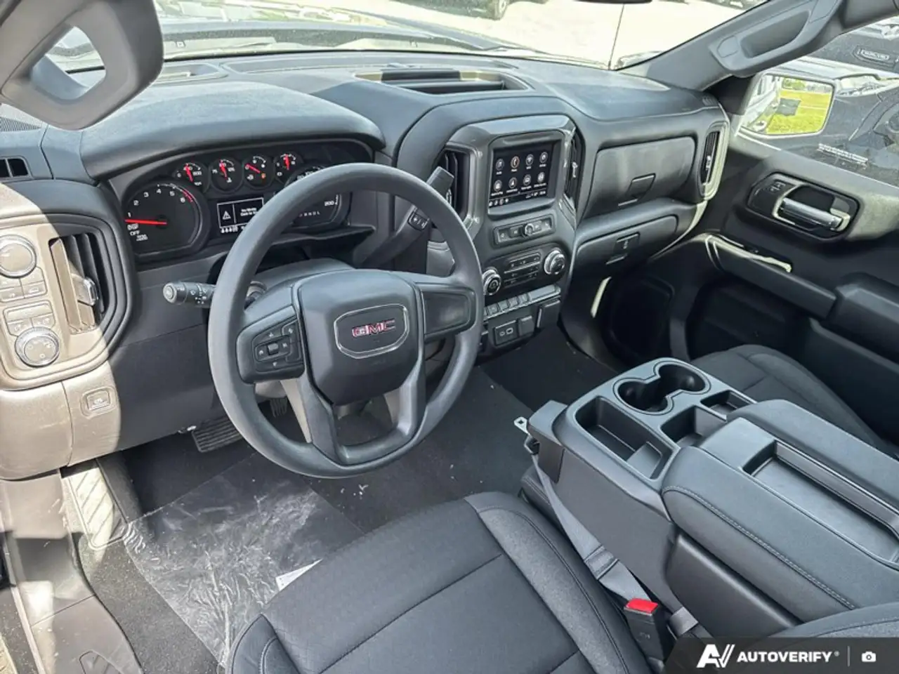 GMC Sierra 1500 снимка GMC Sierra 1500