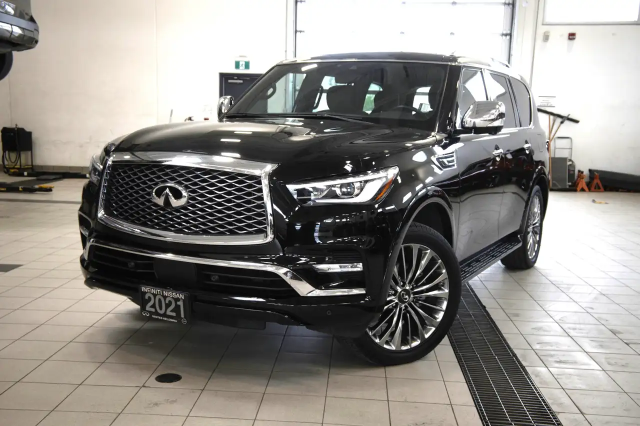 Infiniti QX80 снимка Infiniti QX80