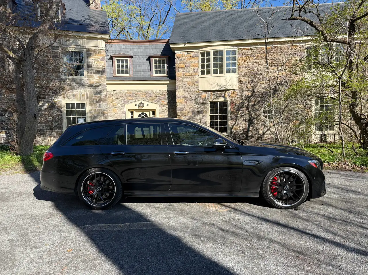 Mercedes-Benz E-Class photo Mercedes-Benz E-Class
