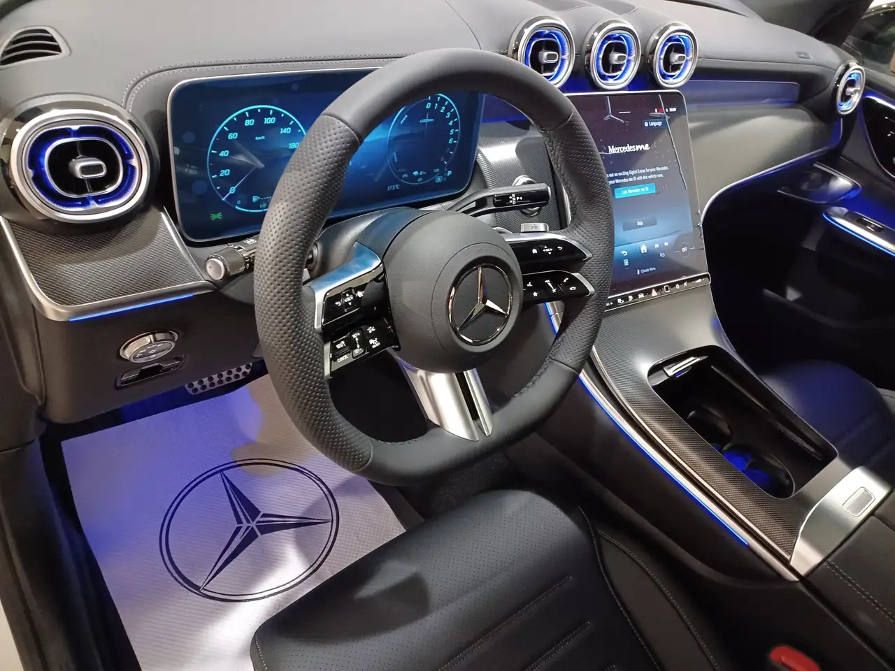 Mercedes-Benz GLC снимка Mercedes-Benz GLC