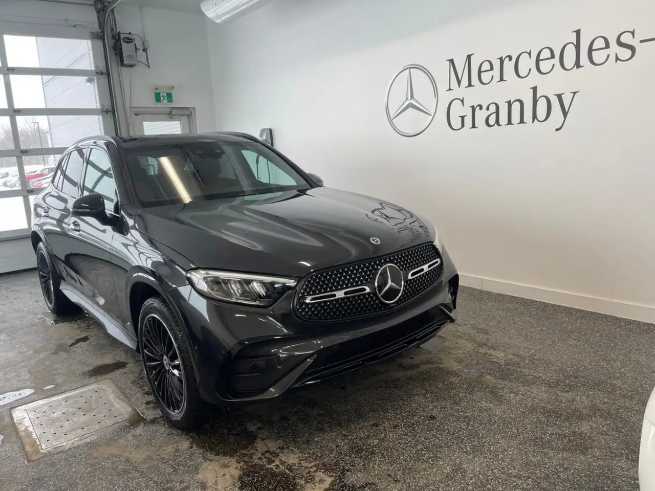 Mercedes-Benz GLC снимка Mercedes-Benz GLC
