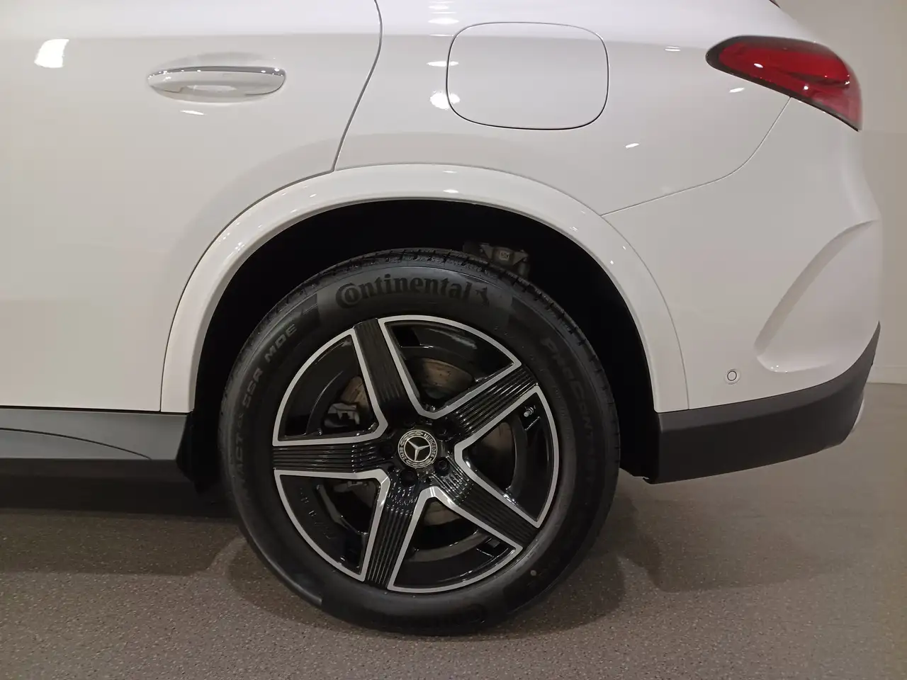 Mercedes-Benz GLC снимка Mercedes-Benz GLC