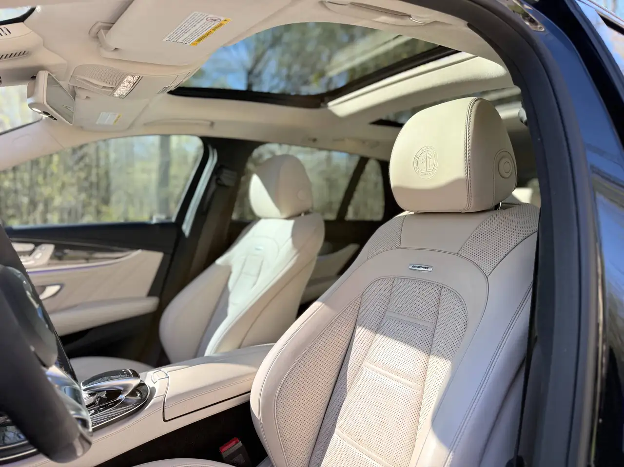 Mercedes-Benz E-Class photo Mercedes-Benz E-Class