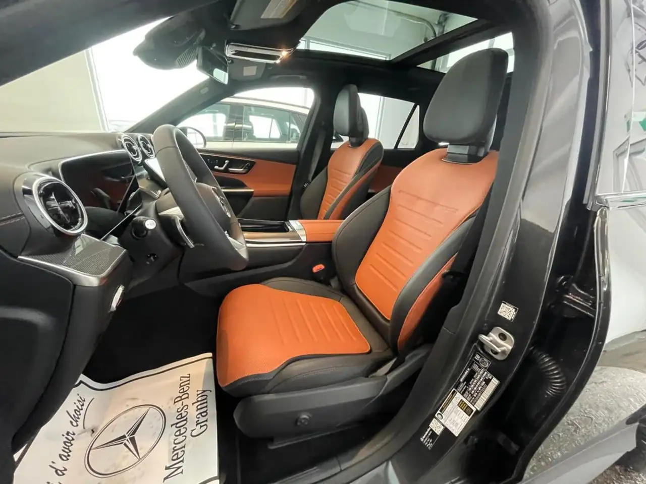 Mercedes-Benz GLC снимка Mercedes-Benz GLC