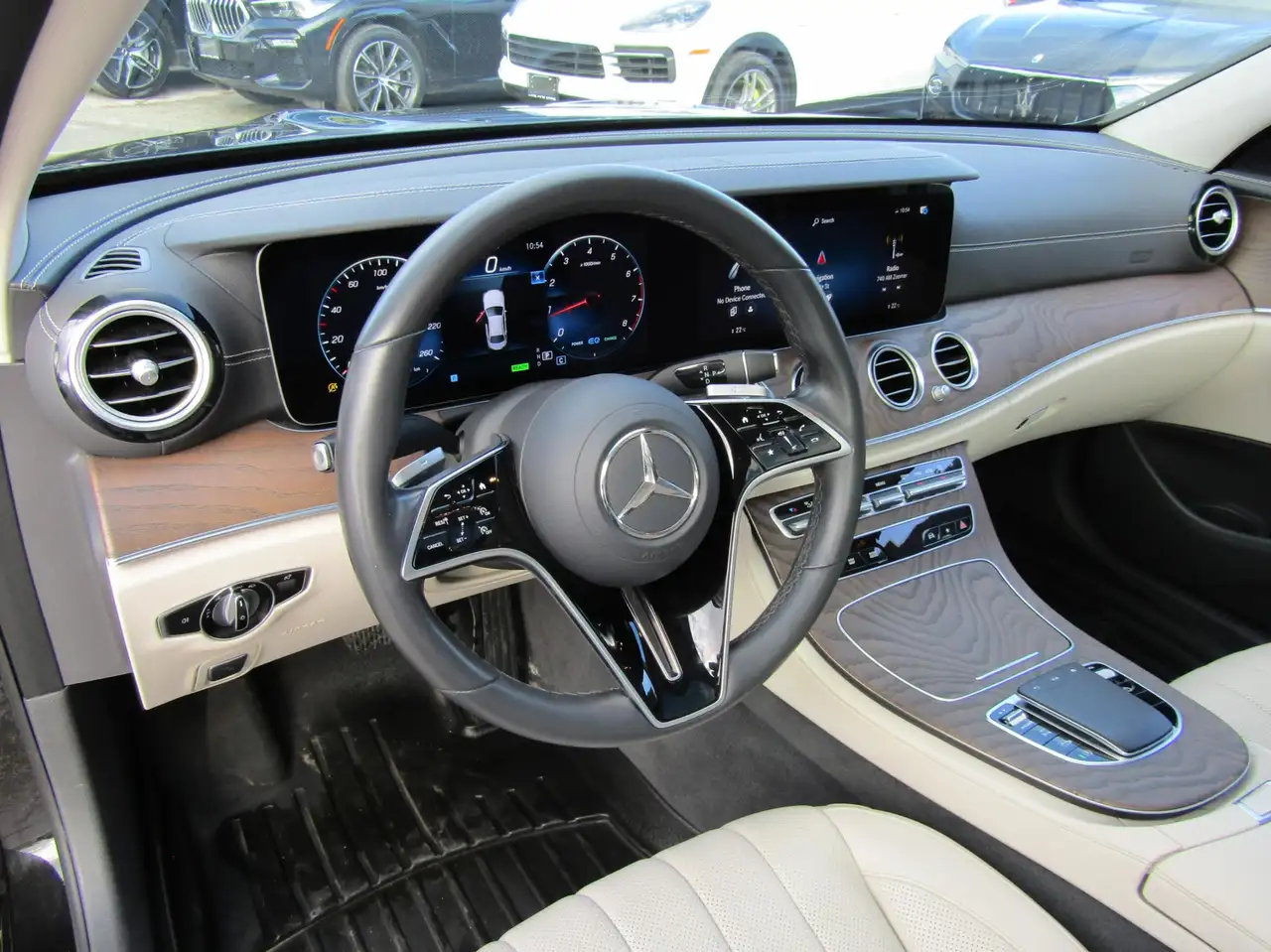 Mercedes-Benz E-Class photo Mercedes-Benz E-Class