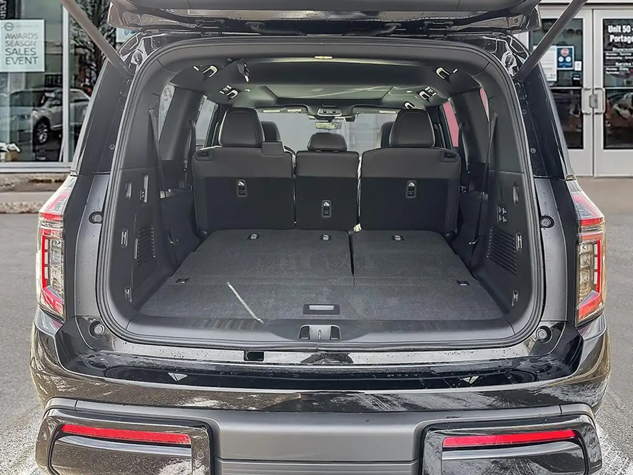 Nissan Armada снимка Nissan Armada