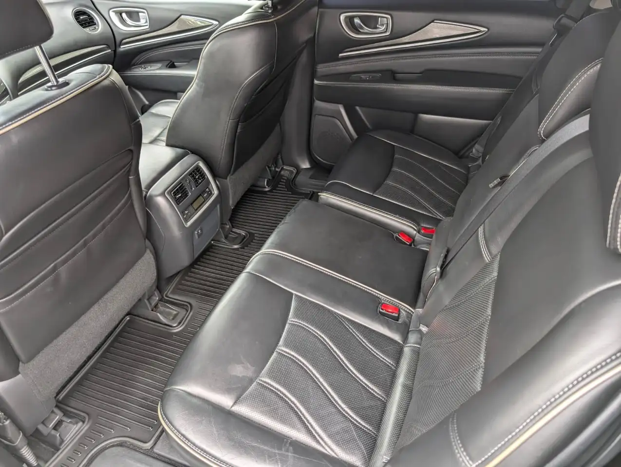 Infiniti QX60 fotografie Infiniti QX60
