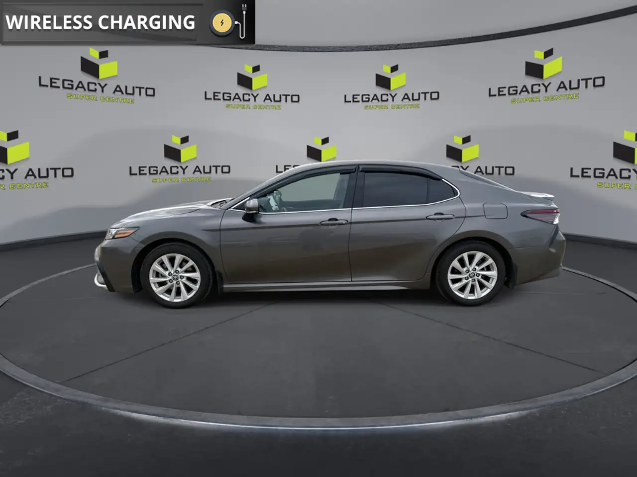 Toyota Camry снимка Toyota Camry