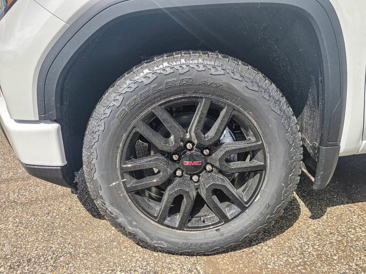 GMC Sierra 1500 photo GMC Sierra 1500