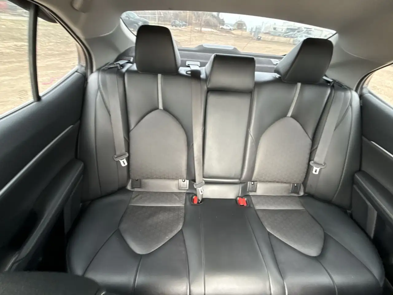 Toyota Camry снимка Toyota Camry