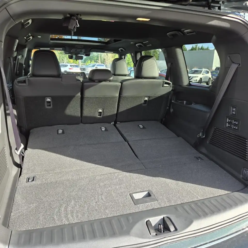 Nissan Armada photo Nissan Armada