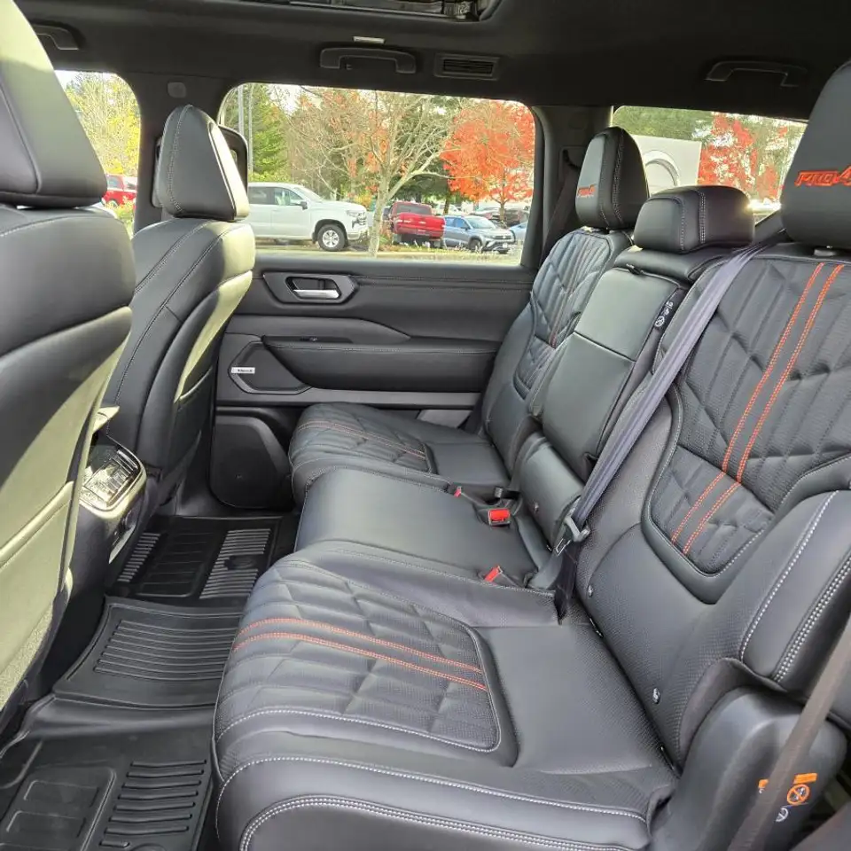 Nissan Armada photo Nissan Armada
