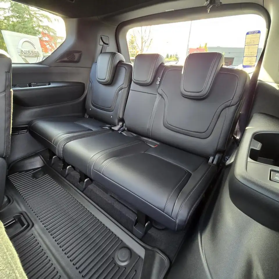 Nissan Armada photo Nissan Armada