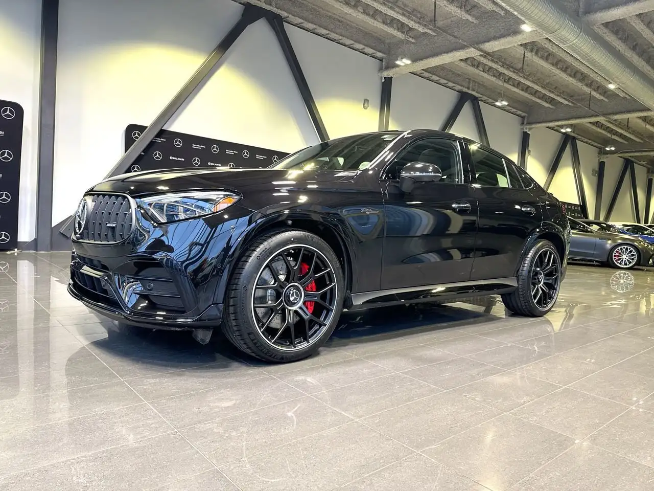 Mercedes-Benz GLC снимка Mercedes-Benz GLC