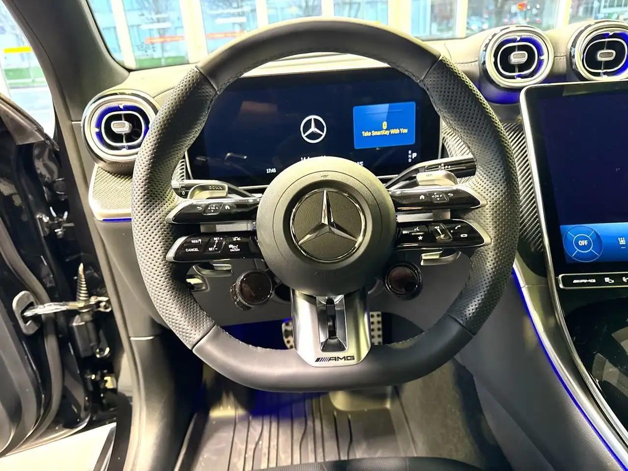 Mercedes-Benz GLC снимка Mercedes-Benz GLC