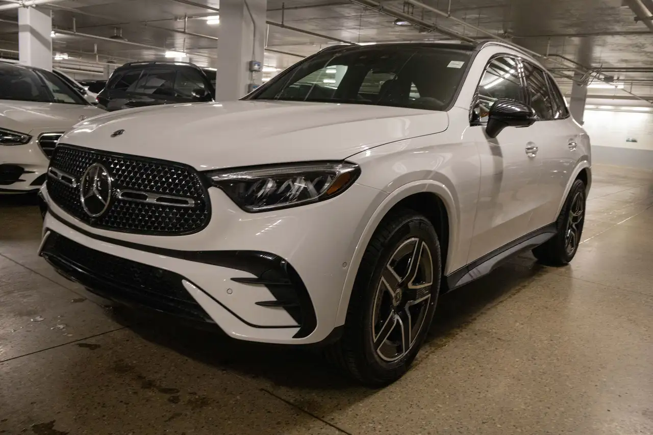 Mercedes-Benz GLC снимка Mercedes-Benz GLC