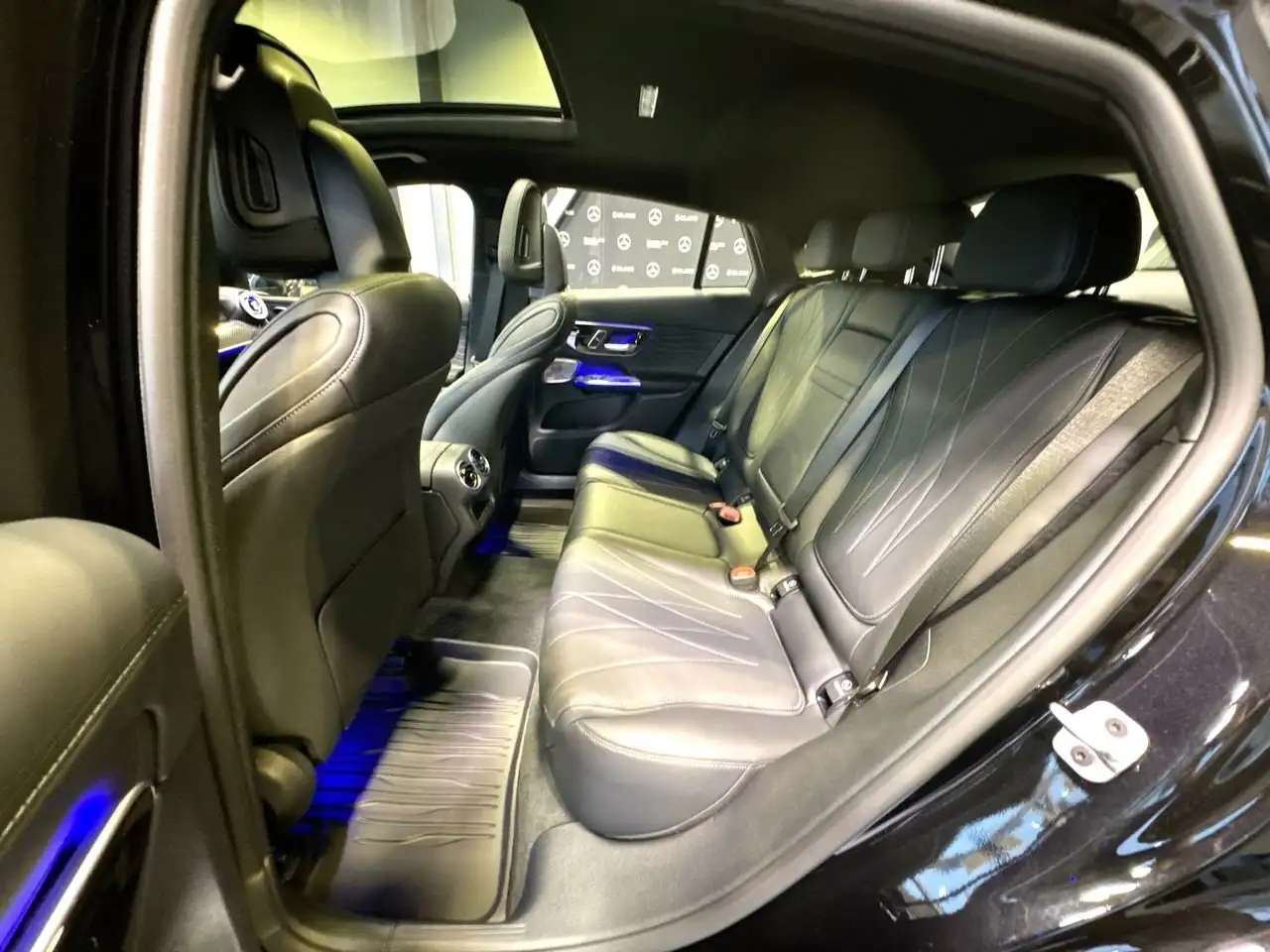 Mercedes-Benz GLC снимка Mercedes-Benz GLC