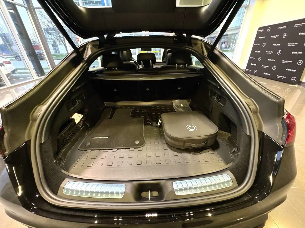 Mercedes-Benz GLC снимка Mercedes-Benz GLC
