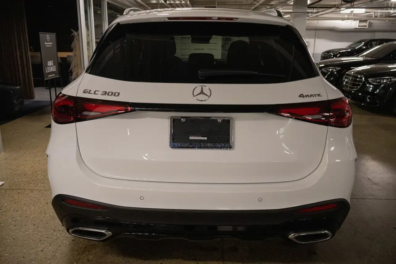 Mercedes-Benz GLC снимка Mercedes-Benz GLC