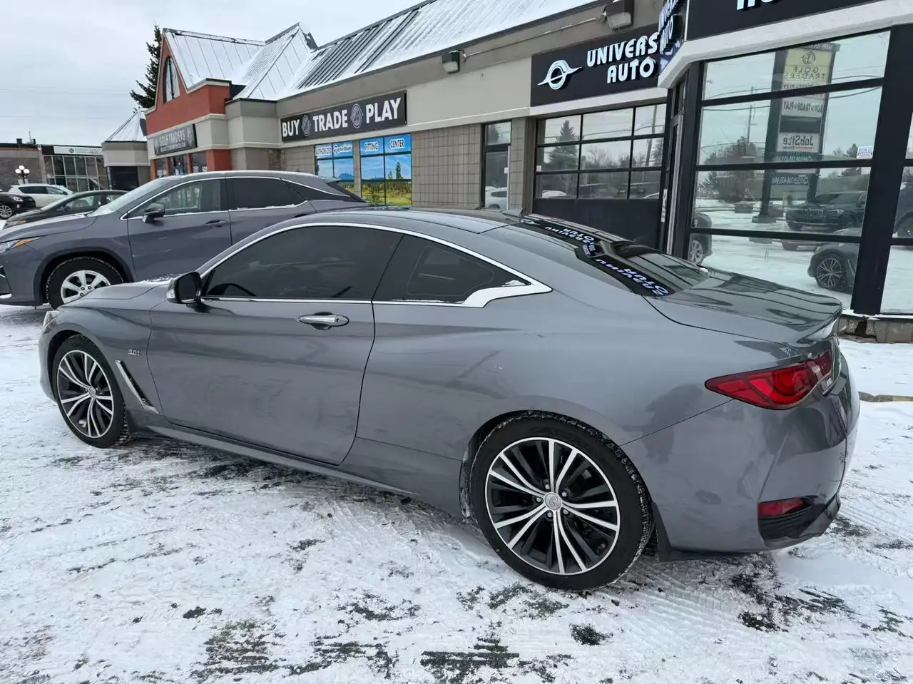 Infiniti Q60 fotografie Infiniti Q60