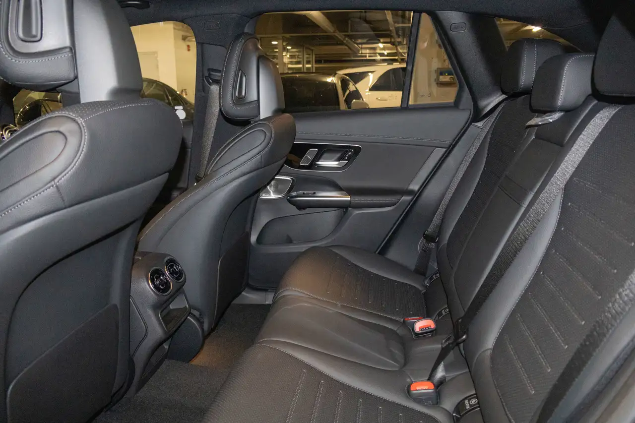 Mercedes-Benz GLC снимка Mercedes-Benz GLC