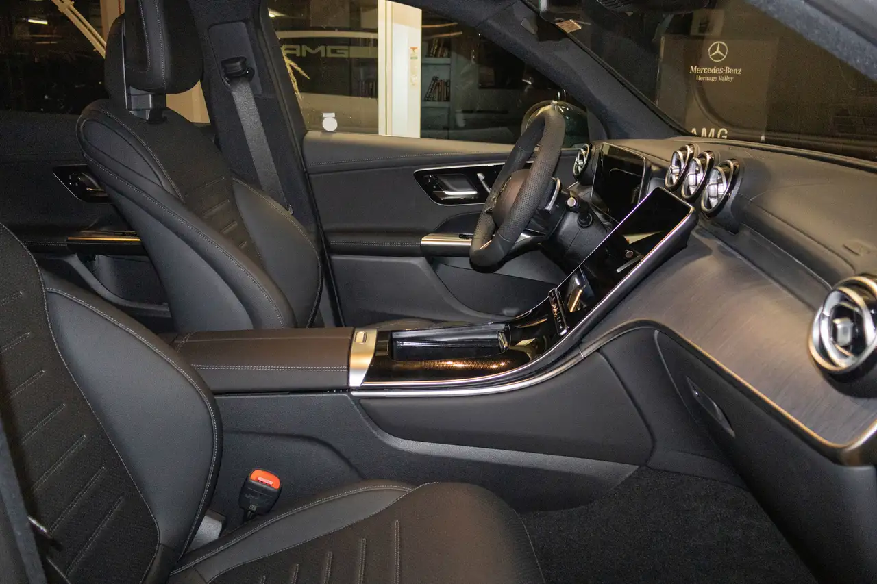 Mercedes-Benz GLC снимка Mercedes-Benz GLC