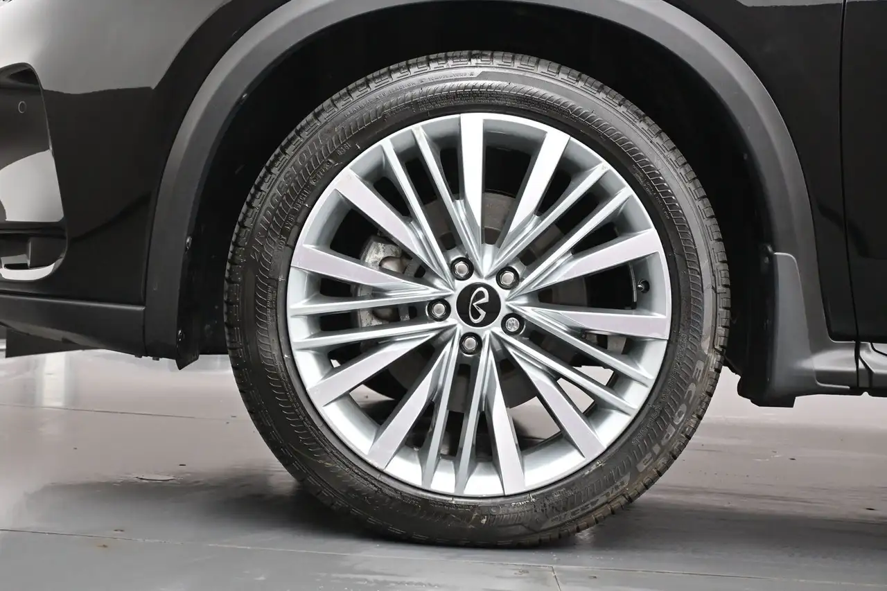 Infiniti QX50 photo Infiniti QX50