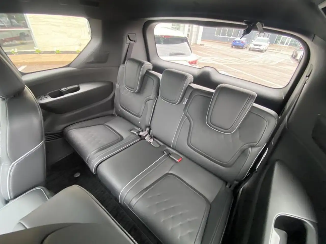 Infiniti QX80 снимка Infiniti QX80